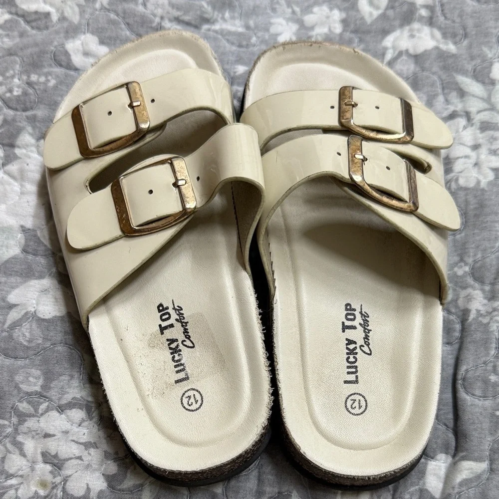Lucky Brand chic cream